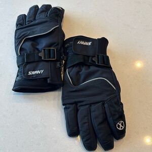 Swany sX-9 motorcycle gloves men’s small, excellent condition nice features.